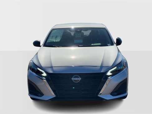 New 2025 Nissan Altima 2.5 SV image 6