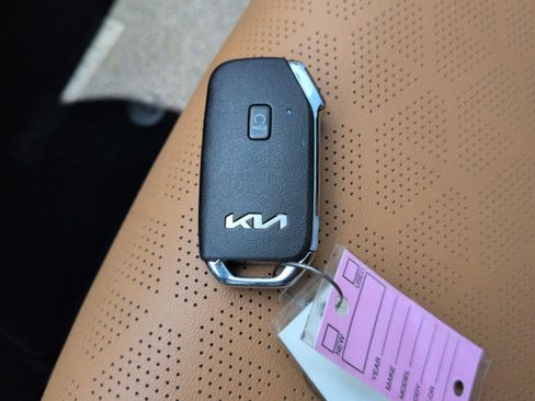 Certified 2024 Kia Seltos EX FWD image 35
