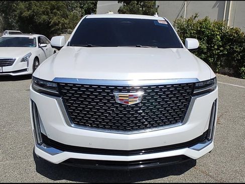 Used 2023 Cadillac Escalade Premium Luxury w/ Performance Package AWD/4WD image 2