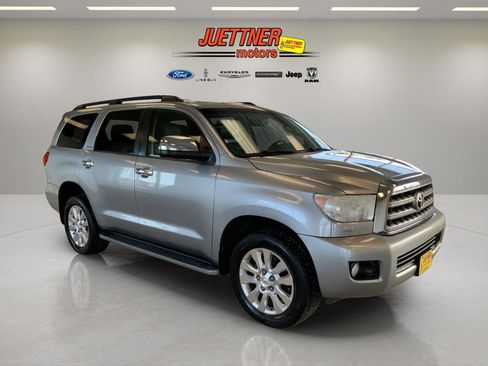 Used 2013 Toyota Sequoia Platinum AWD/4WD image 10