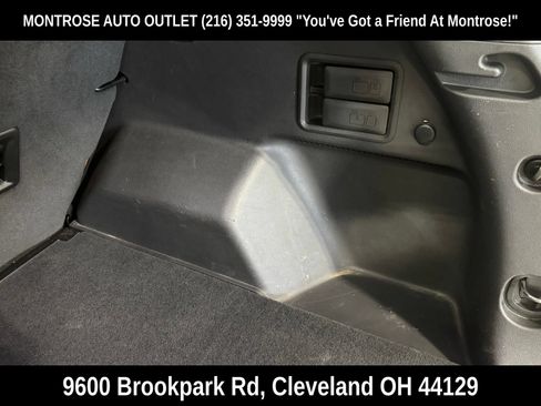 Used 2024 Chevrolet Equinox LT FWD image 41