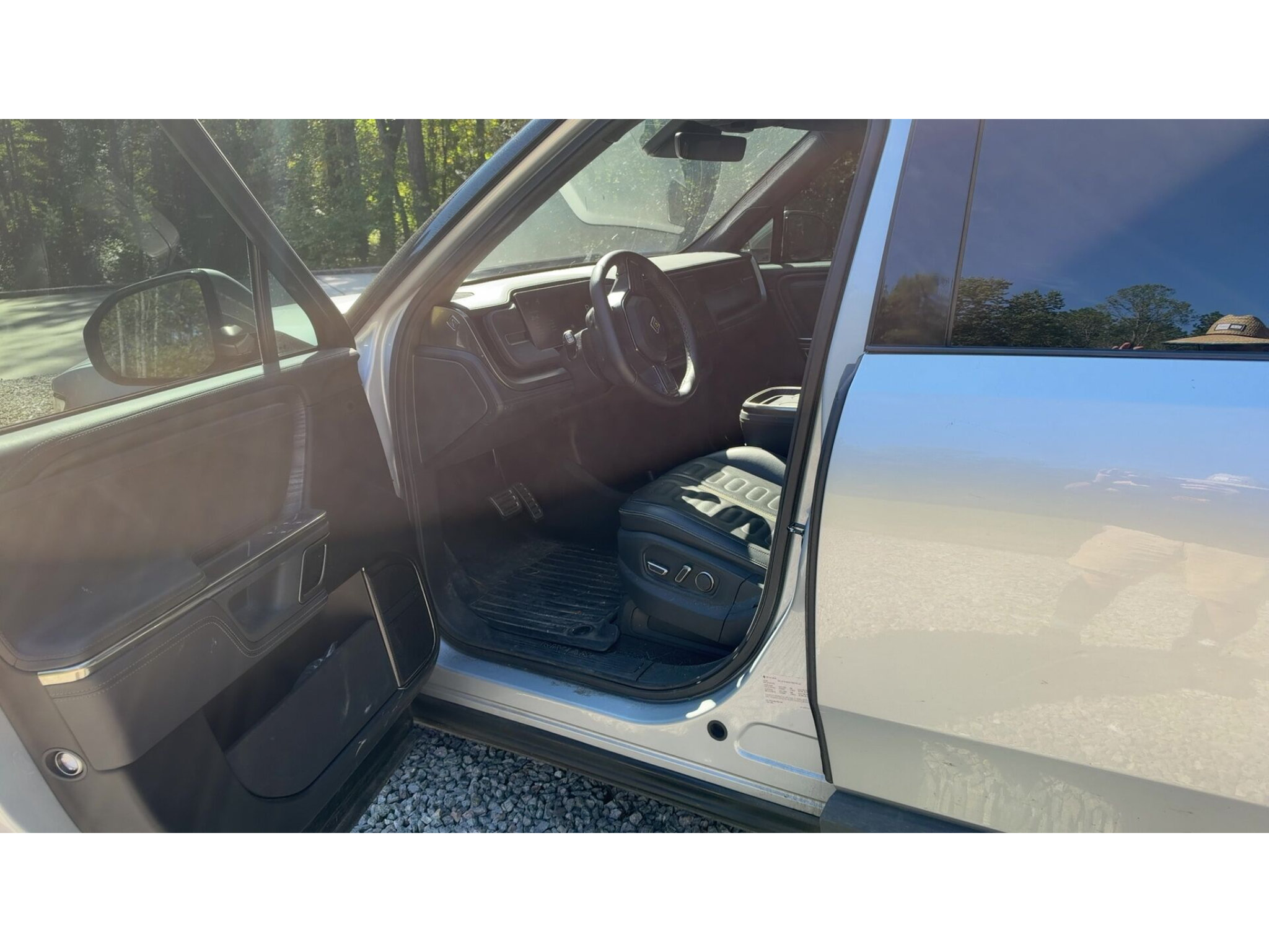 Used 2023 Rivian R1S Adventure Quad AWD/4WD image 5