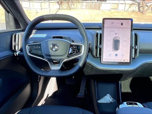 New 2026 Volvo EX30 Cross Country Ultra w/ Protection Package Premier image 15