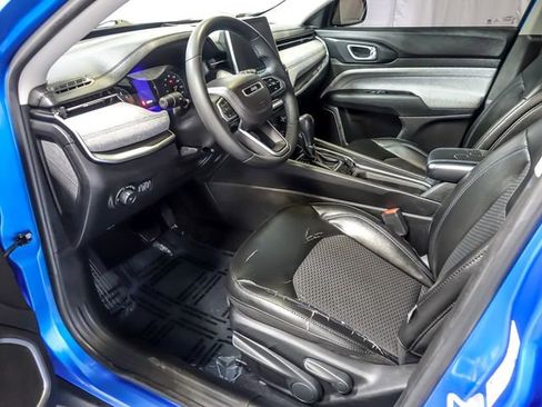 Used 2022 Jeep Compass Latitude image 13