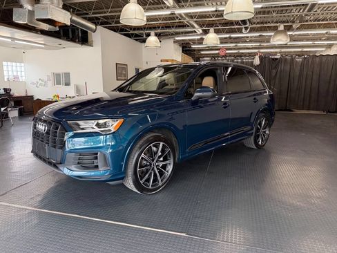 Used 2021 Audi Q7 3.0T Premium Plus AWD/4WD image 4