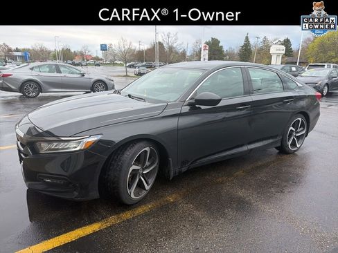 Used 2018 Honda Accord Sport image 2
