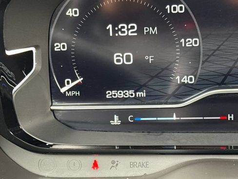 Used 2024 GMC Yukon Denali Ultimate AWD/4WD image 42