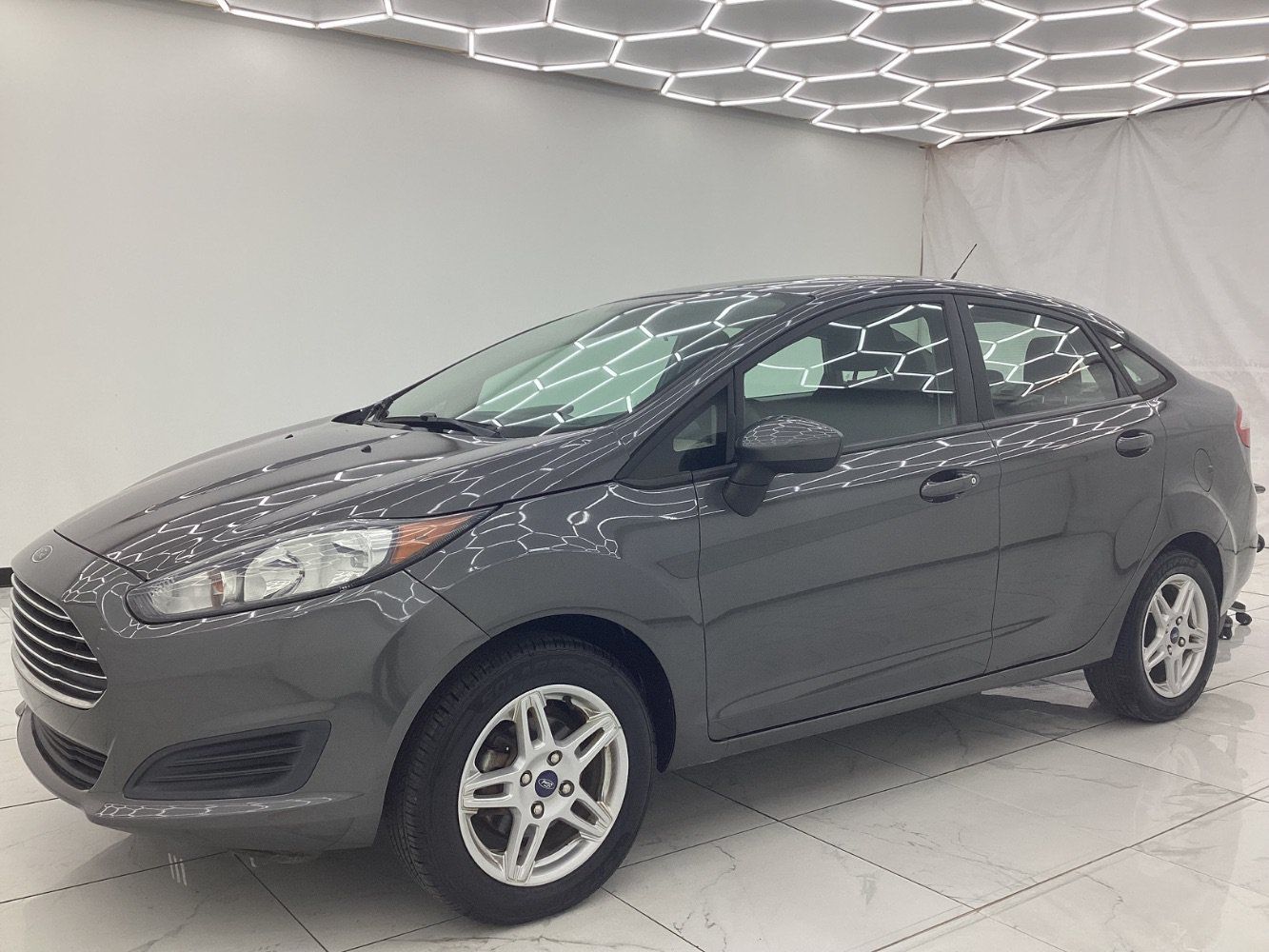 Used 2019 Ford Fiesta SE FWD image 6