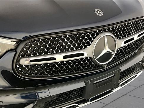 Used 2023 Mercedes-Benz GLC 300 4MATIC image 32