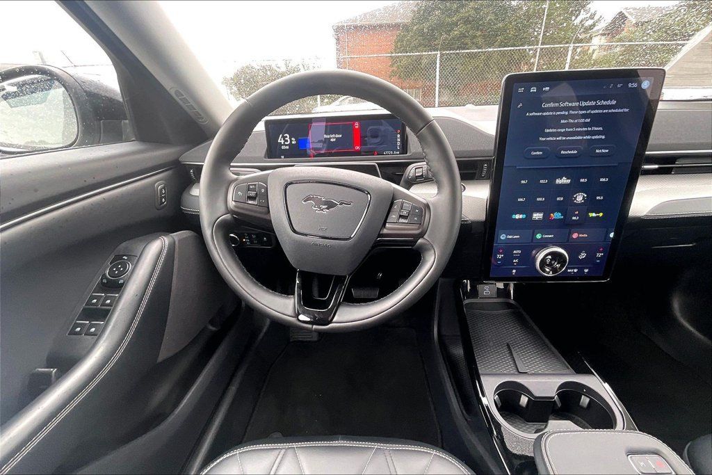 Certified 2023 Ford Mustang Mach-E Select AWD/4WD image 4