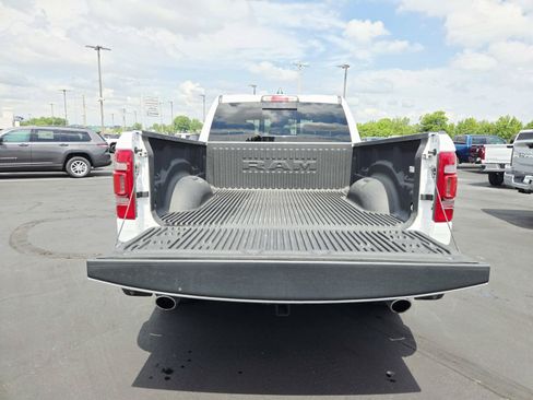 Used 2023 RAM 1500 Laramie AWD/4WD image 14
