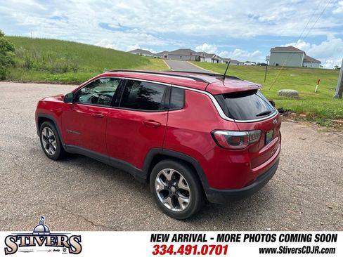 Used 2019 Jeep Compass Limited FWD image 9