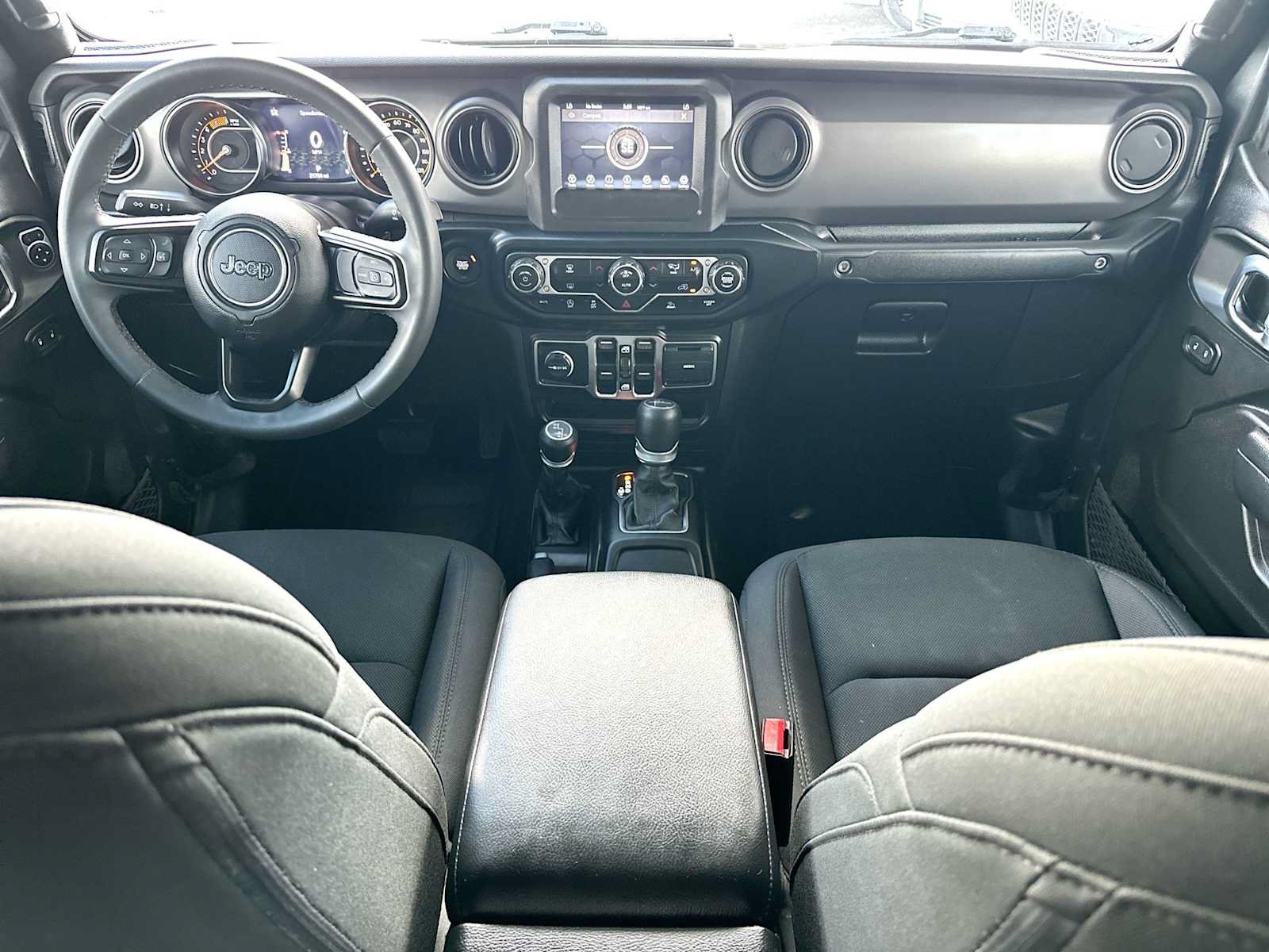 Used 2023 Jeep Gladiator Sport AWD/4WD image 25