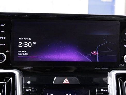 Used 2022 Kia Sorento SX Prestige w/ Panoramic Sunroof Package image 35