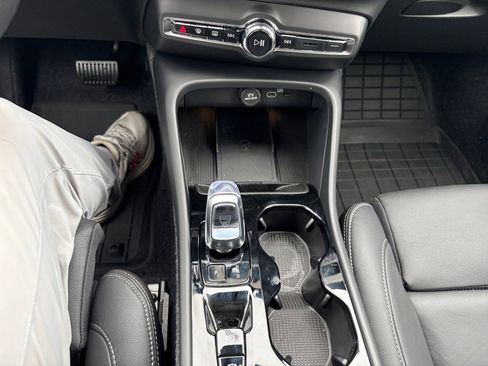 New 2026 Volvo XC40 B5 Plus w/ Protection Package Premier image 11