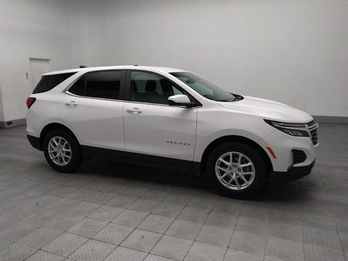 Used 2022 Chevrolet Equinox LT w/ Driver Convenience Package image 11