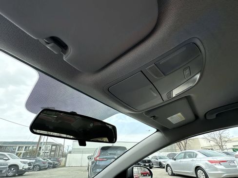 Used 2019 Hyundai Elantra SE w/ Cargo Package image 37