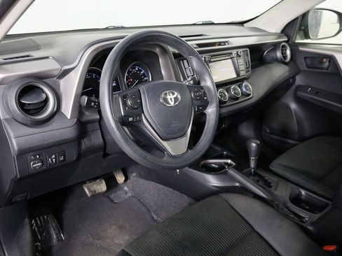 Used 2017 Toyota RAV4 LE FWD image 24