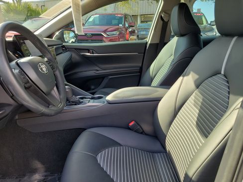 Used 2023 Toyota Camry SE image 20