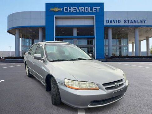 Used 2000 Honda Accord EX image 2
