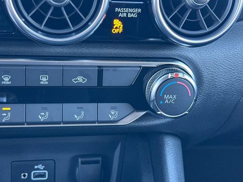 Used 2025 Nissan Sentra S image 29