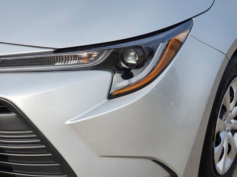 Used 2026 Toyota Corolla LE FWD image 16