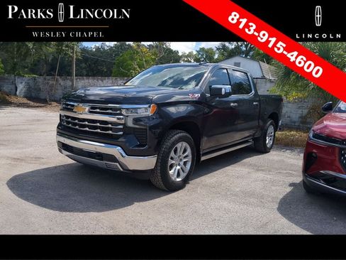 Used 2022 Chevrolet Silverado 1500 LTZ w/ Z71 Off-Road Package AWD/4WD image 10