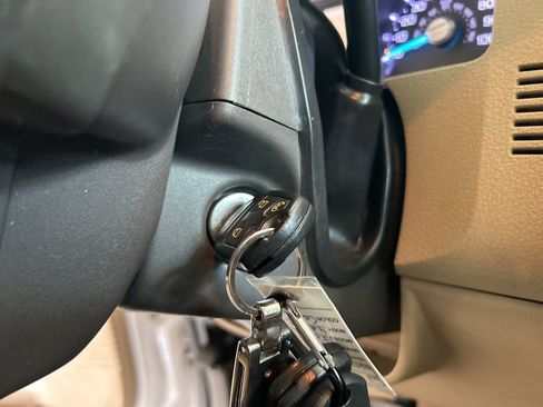 Used 2011 Ford F250 Lariat w/ Lariat Ultimate Pkg image 48