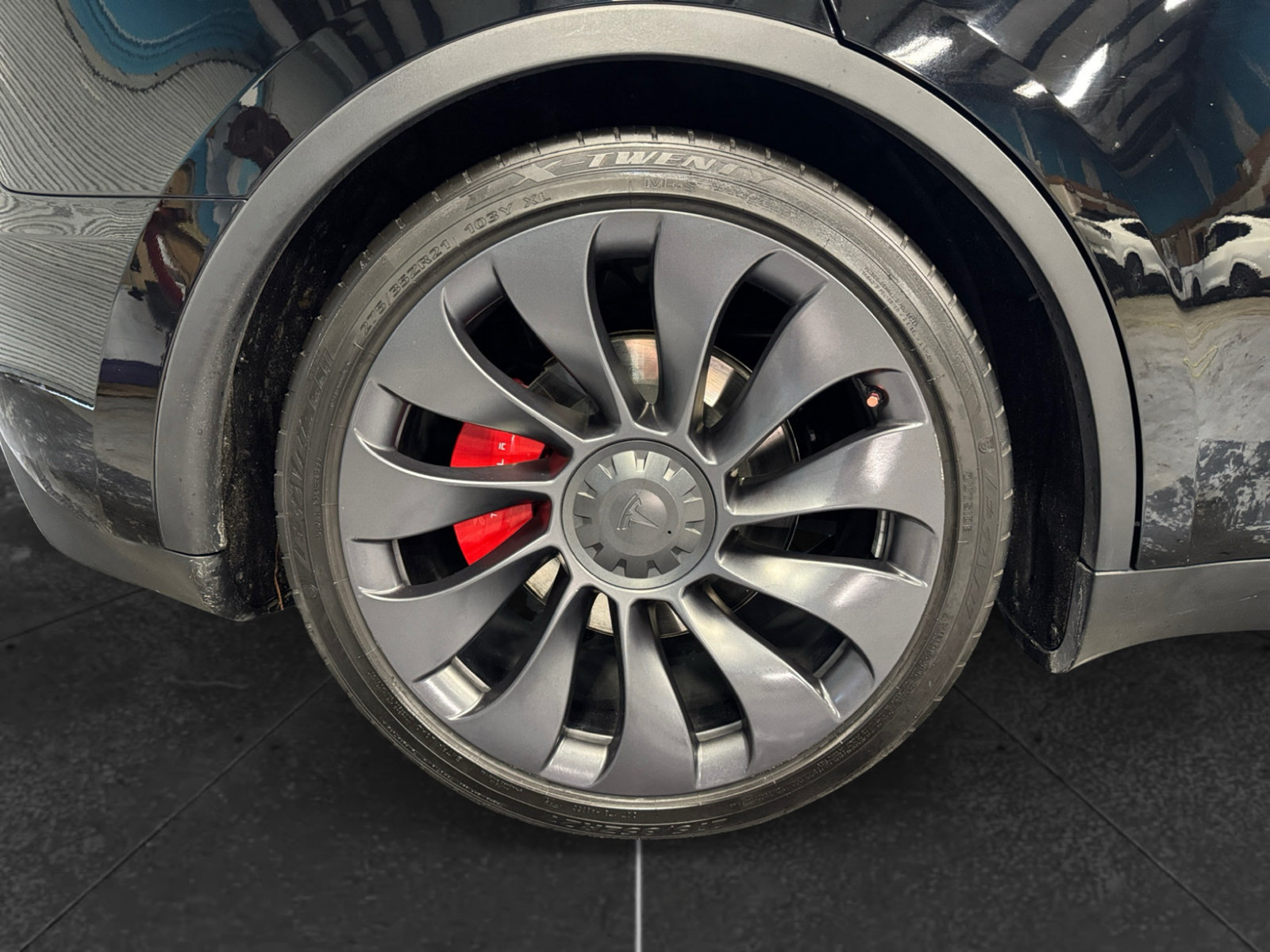 Used 2024 Tesla Model Y Performance AWD/4WD image 34