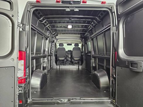 New 2026 RAM ProMaster 2500 w/ Quick Order Package 22G SLT FWD image 15