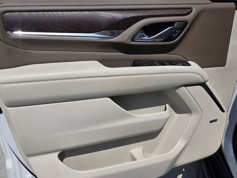 Used 2023 GMC Yukon XL Denali RWD image 18