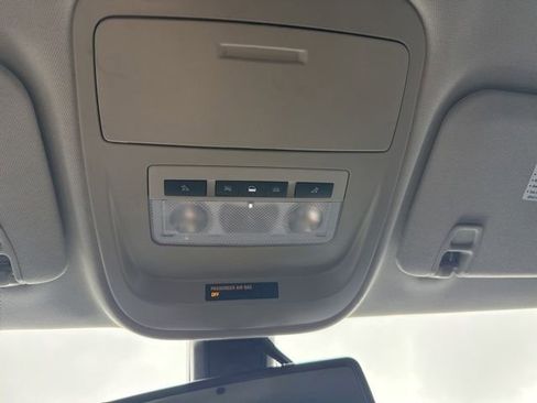 Used 2018 Chevrolet Colorado Z71 image 29