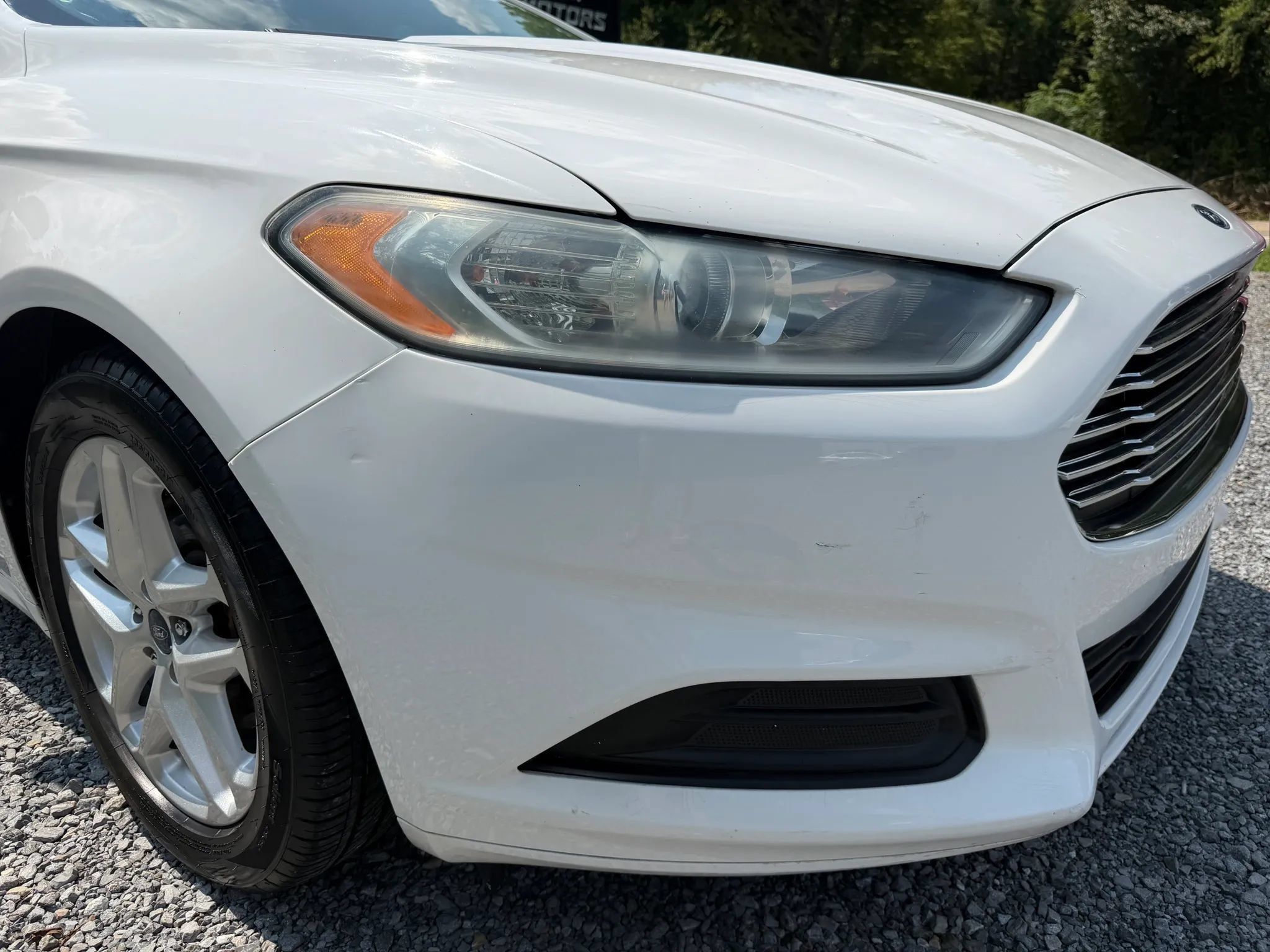 Used 2014 Ford Fusion SE FWD image 12