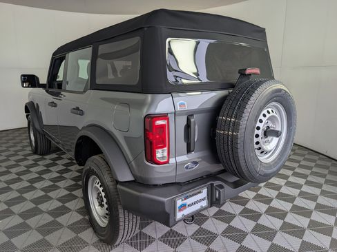 New 2025 Ford Bronco 4-Door image 5