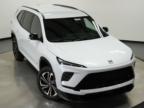 New 2026 Buick Enclave Sport Touring w/ LPO, Floor Liner Package image 42