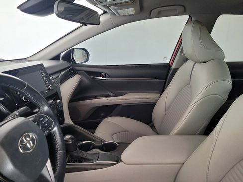 Used 2021 Toyota Camry SE FWD image 17