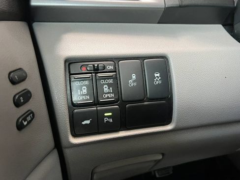 Used 2013 Honda Odyssey Touring image 26