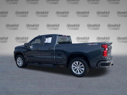 Used 2019 Chevrolet Silverado 1500 Custom w/ Custom Value Package AWD/4WD image 7