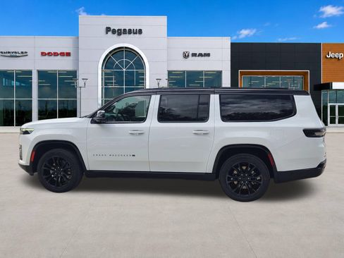 New 2026 Jeep Grand Wagoneer L Summit AWD/4WD image 3