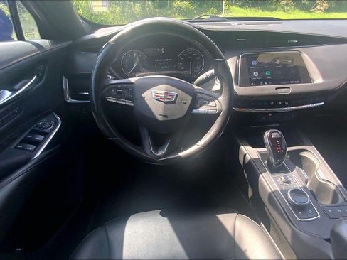 Certified 2023 Cadillac XT4 Sport w/ Cold Weather Package FWD image 5