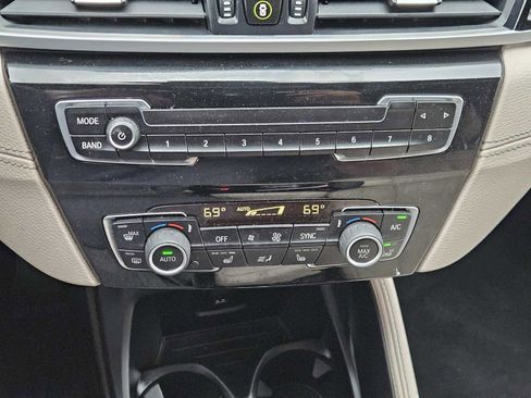 Used 2022 BMW X2 sDrive28i w/ Convenience Package image 18