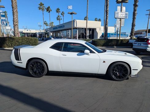 Used 2016 Dodge Challenger R/T Scat Pack image 18