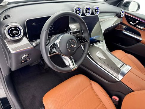 Certified 2026 Mercedes-Benz GLC 300 image 9