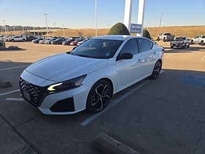 Used 2024 Nissan Altima 2.5 SR