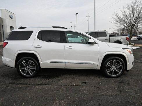 Used 2017 GMC Acadia Denali w/ Technology Package image 3