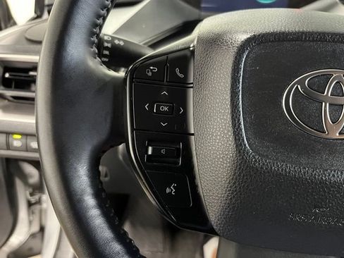 Used 2024 Toyota Prius LE FWD image 25