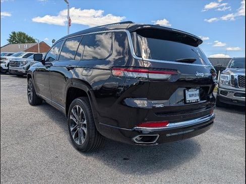 Used 2023 Jeep Grand Cherokee L Overland w/ Advanced Protech Group III image 11