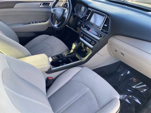 Used 2018 Hyundai Sonata SEL w/ Tech Package 02 image 10