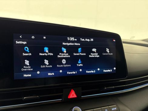 Certified 2025 Hyundai Elantra SEL FWD image 27