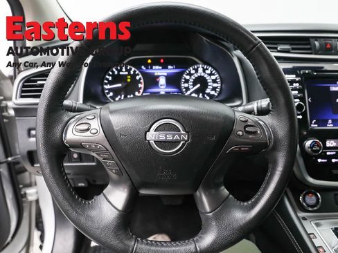 Used 2023 Nissan Murano SV image 10